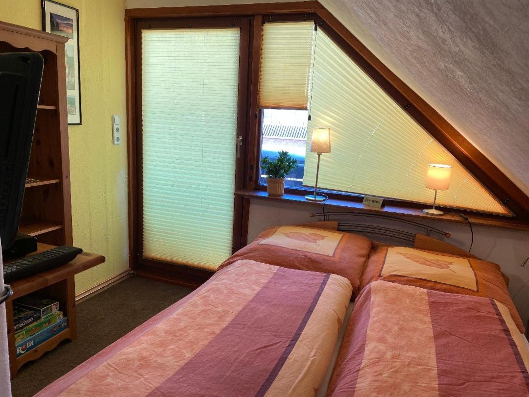 Gemuetliches Zimmer Zentral In Der Lueneburger Heide シュネーヴァーディンゲン エクステリア 写真