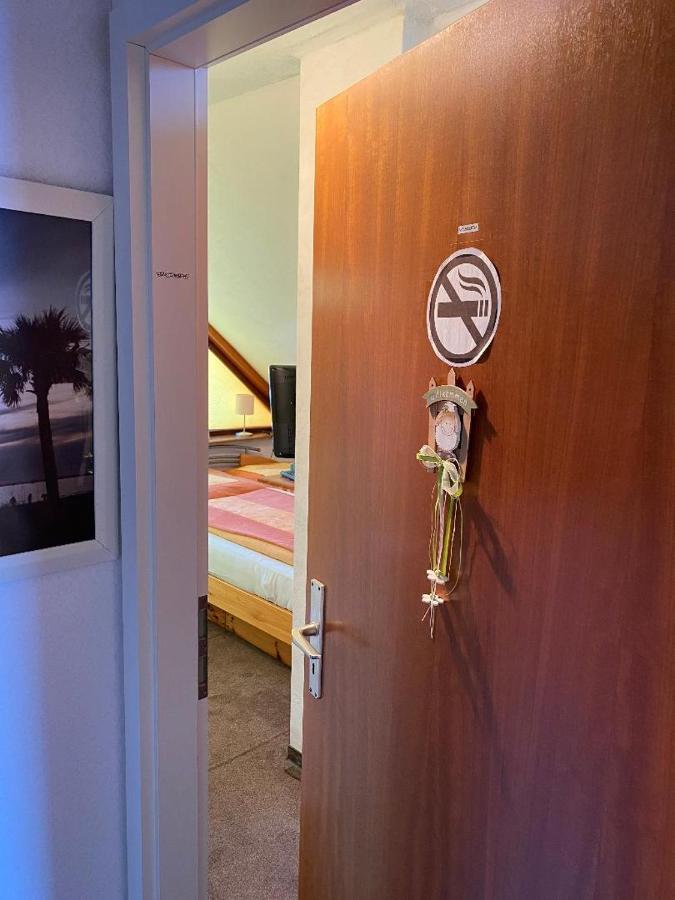 Gemuetliches Zimmer Zentral In Der Lueneburger Heide シュネーヴァーディンゲン エクステリア 写真