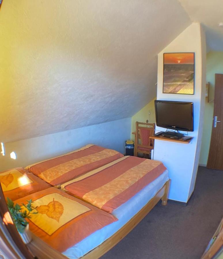 Gemuetliches Zimmer Zentral In Der Lueneburger Heide シュネーヴァーディンゲン エクステリア 写真